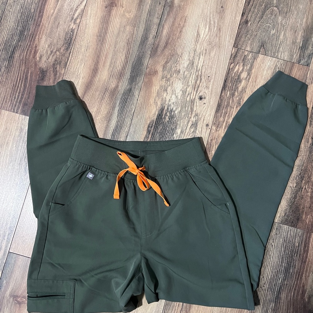 XS Figs High Wasted Jogger Scrub Bottoms